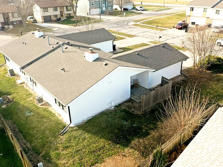 2318 SW 19th St — Photo 31