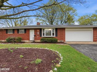 740 Robbinann Dr, Waterford, MI 48328