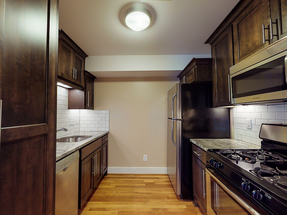 1st image of 4060 McGee St APT 10