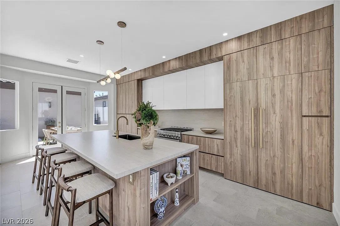 4 bed, 3.5 bath, 2609 sqft, $6,500 — Photo 3