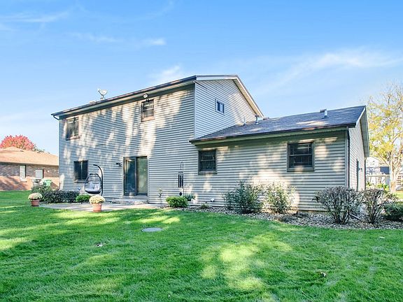 5th image of 22040 Pine Hollow Ln