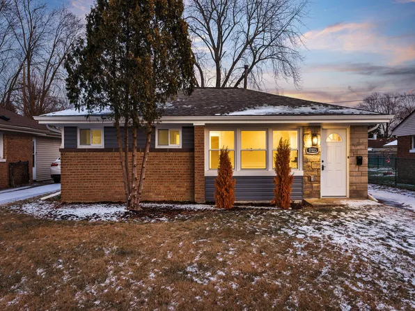 17223 Lorenz Ave, Lansing, IL 60438