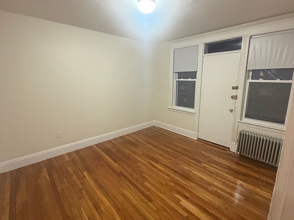 2nd image of 1610 Commonwealth Ave #6