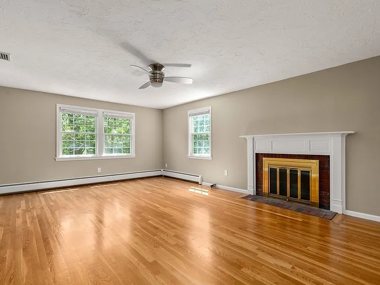 141 Westgate Rd — Photo 16
