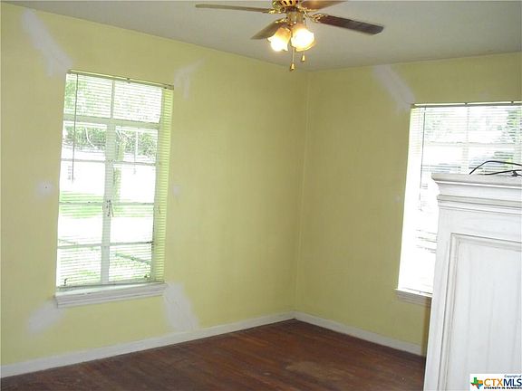3rd image of 553 Clearfield Dr
