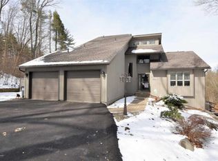 225 Twin Hills Rd, Stroudsburg, PA 18360