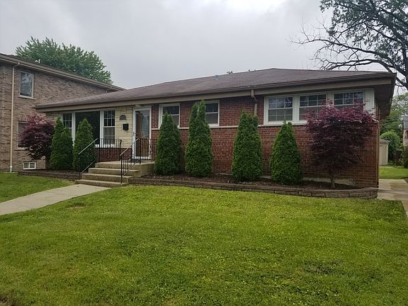 2nd image of 9332 Lowell Ave
