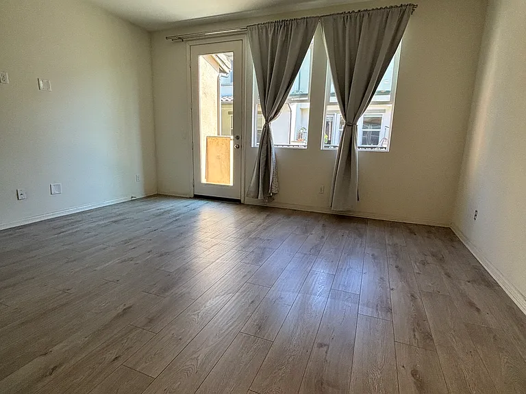 15320 Jasmine Ln #105 — Photo 10