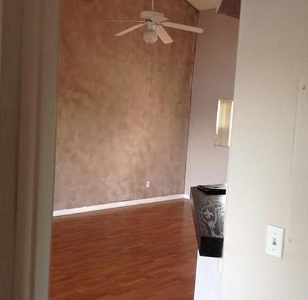 4th image of 3413 NW 44th St APT 205