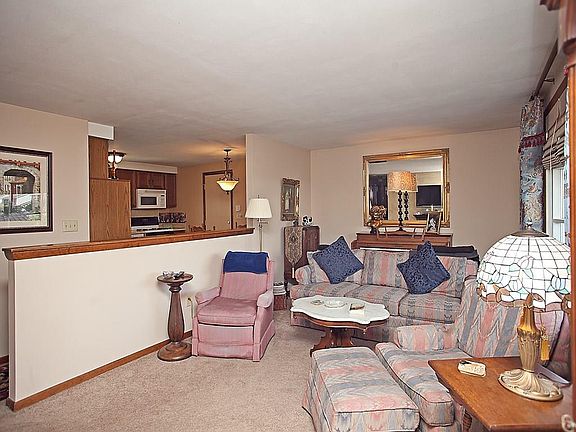 4th image of 6888 Hearthstone Ln