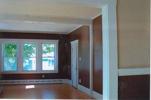 2nd image of 52 Norman St