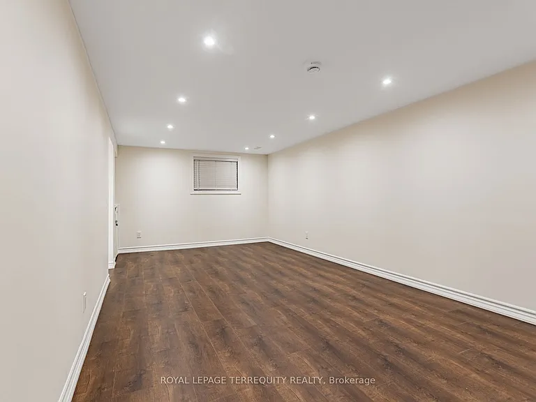 5 Rochelle Cres — Photo 18