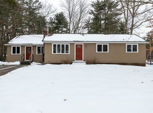 1 Cedar Cir, Townsend, MA 01469