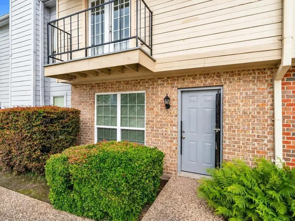6111 Beverly Hill St #32, Houston, TX 77057