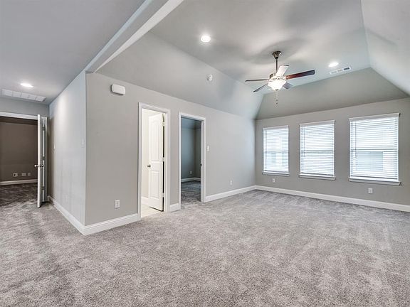 5th image of 3453 Begonia Ln