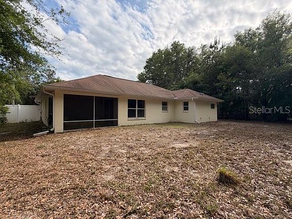 2nd image of 212 Emerald Loop Way