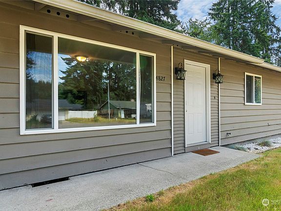 2nd image of 4827 Dana Drive SE