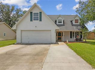 109 Old Pond Dr W, Kingsland, GA 31548