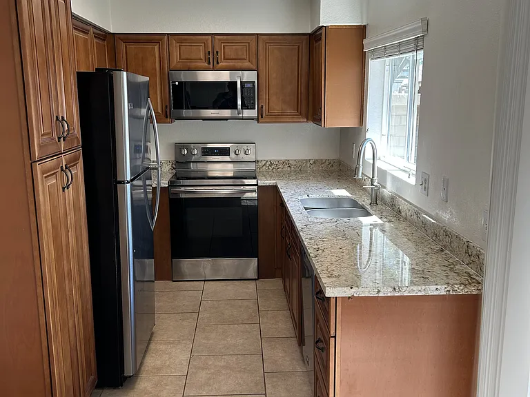 3431 S Judd St — Photo 4