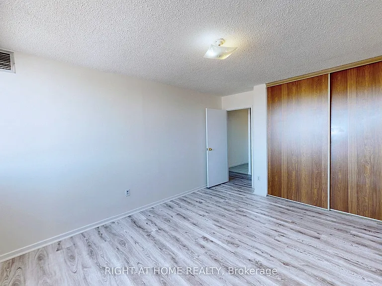 40 Bay Mills Blvd #1002 — Photo 25