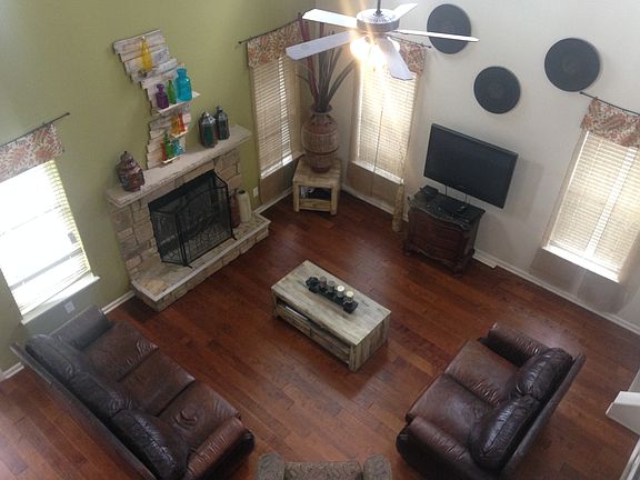 2nd image of 637 Telegraph Dr