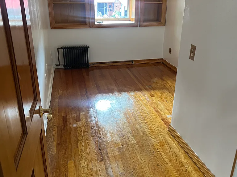 3237 Olinville Ave — Photo 5