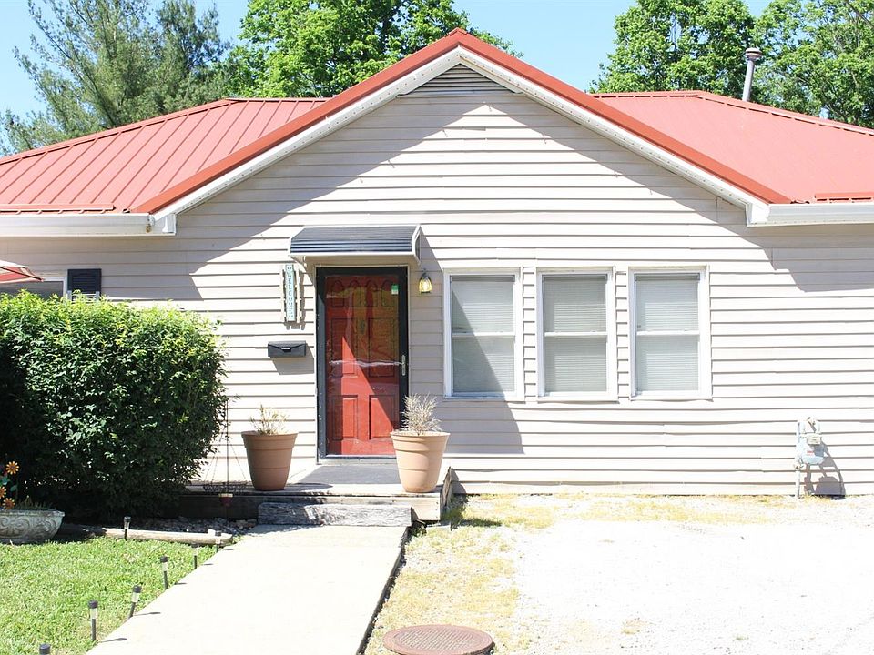 1st image of 21 White Ave