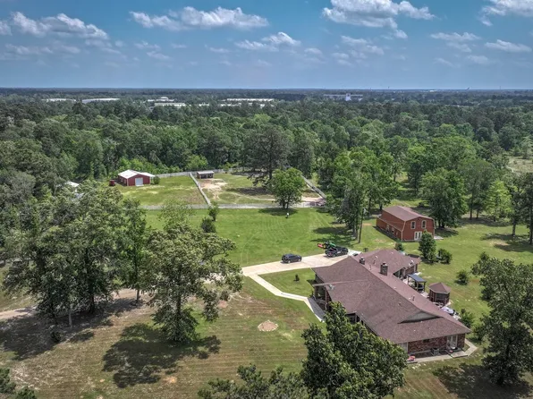 1 Hi Lo Ln, Conroe, TX 77303