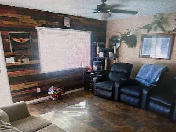3rd image of 611 Monica Ct