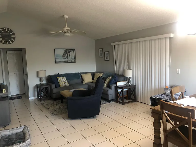 160 Stillwater Cir — Photo 16