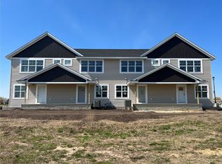 2393 Roycroft Aly, Marion, IA 52302