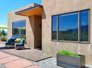 30 Piedra Vista, El Prado, NM 87529-0000