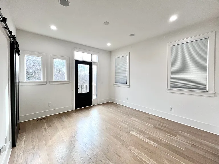 614 West Blvd — Photo 16