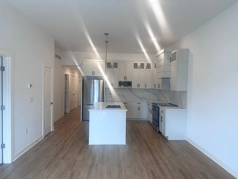 3800 NW 93rd St — Photo 5