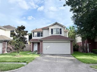 834 Oak West Dr, Houston, TX 77073