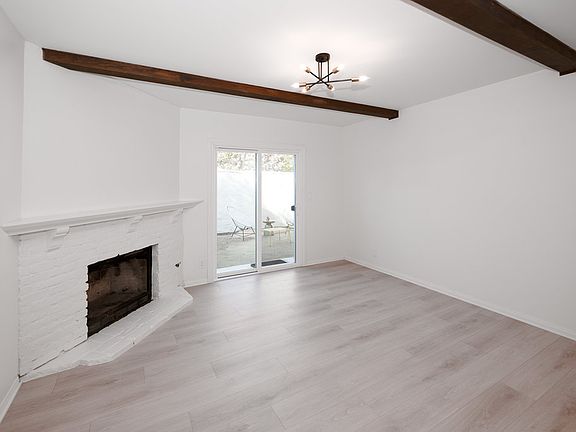 4th image of 11510 Collins St Unit 1