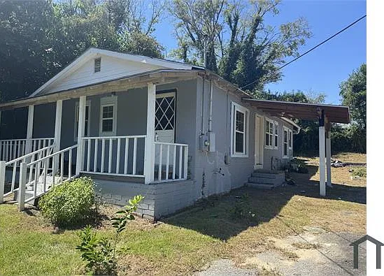 2017 Lowe St