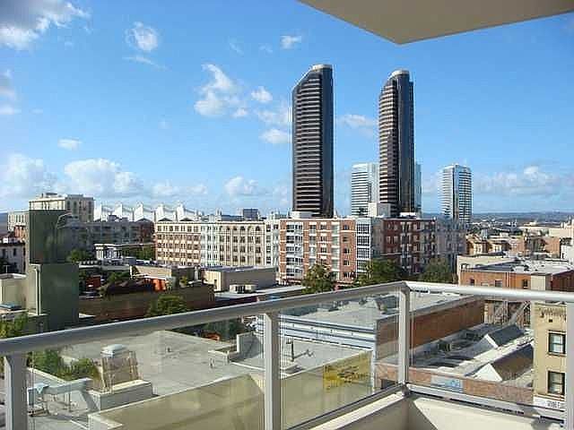 Panoramic city views!
