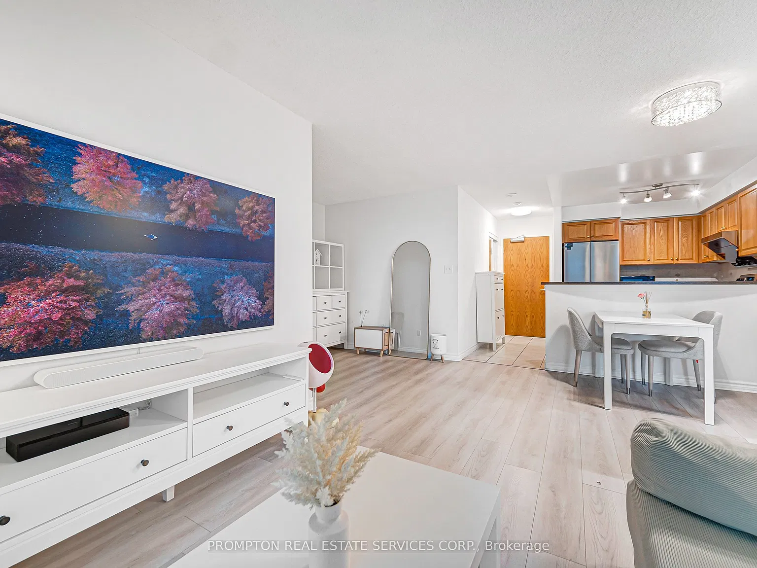 2 bed, $2,350 — Photo 4