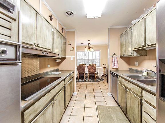 5th image of 214 Everette Dr
