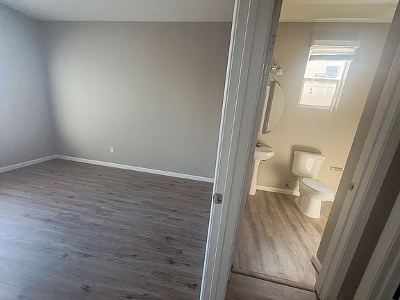 3rd image of 388 Burlington Dr
