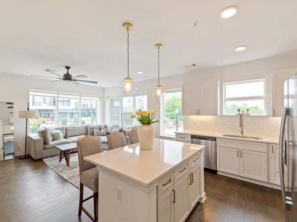 1677 54th Ave N APT 200, Nashville, TN 37209