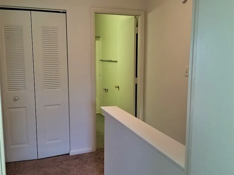 400 Brookridge Ave #F — Photo 9