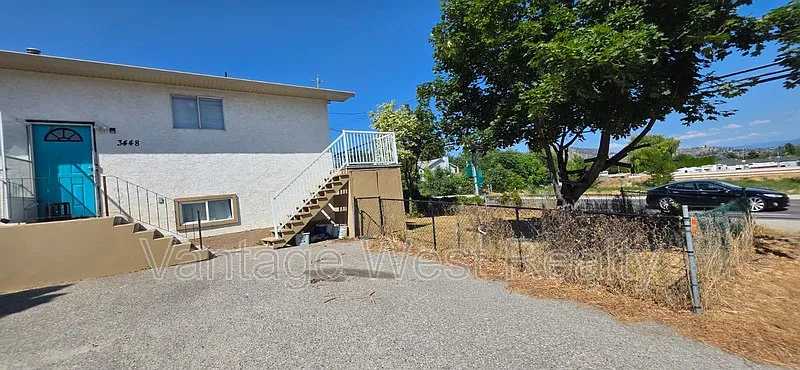 3 bed, 1.0 bath, $2,400 — Photo 4