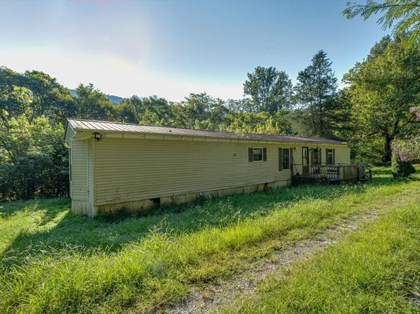 245 School Ln, South Pittsburg, TN 37380