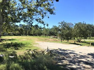 609 Lily St, Waller, TX 77484