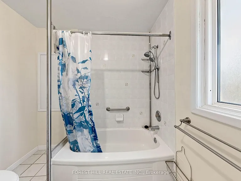 32 Wycliffe Cres — Photo 31