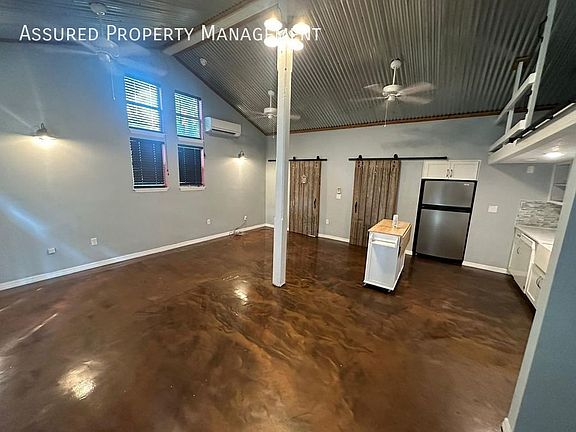 4th image of 211 E Voorhis Ave #C