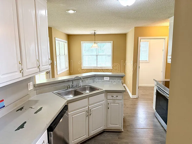545 Plantation Cv — Photo 4