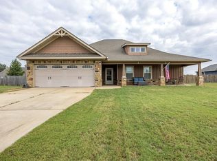 11 Winter Hawk Dr, Fort Mitchell, AL 36856